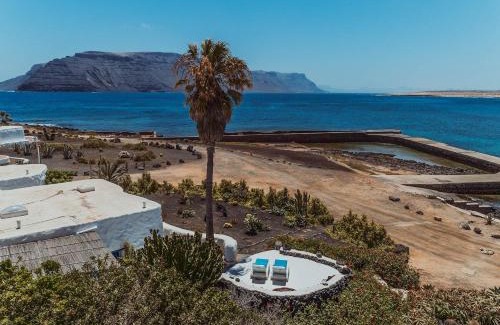 Teguise House | Seaside Villa La Graciosa by Airnest