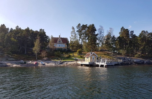 Vaxholm House | Seaside villa with private jetty and sauna. Near Stockholm. 12 beds.