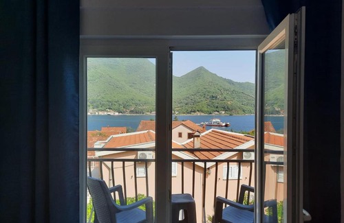 Kamenari Apartment | Seaside Village
