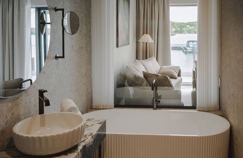 Ekero Hotel | Season Hotel