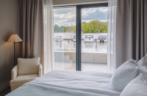 Ekero Hotel | Season Hotel