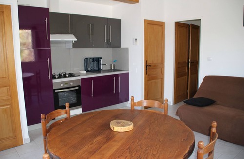 Paradou Apartment | seasonal rental