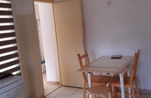 Sanary-sur-Mer Apartment | SEASONAL RENTAL GROUND FLOOR OF VILLA 4 TO 6 PEOPLE