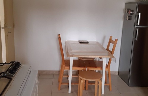 Sanary-sur-Mer Apartment | SEASONAL RENTAL GROUND FLOOR OF VILLA 4 TO 6 PEOPLE