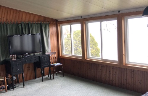 Smithfield Cottage | Seasonal - Waterfront Cottage - Beautiful panoramic view