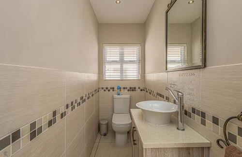 Calypso Beach House | Seasons of Serenity, Langebaan, 8-sleeper