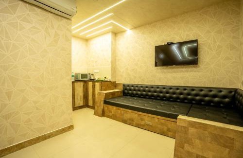 5th Block Apartment | Seasons Suites Koramangala