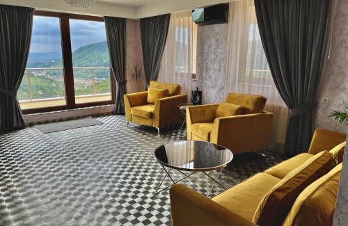 Brasov Apartment | Seasons-Top of the city