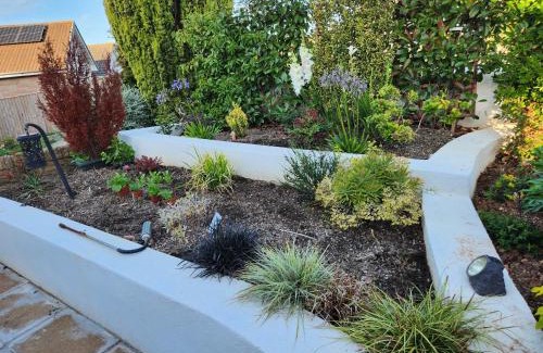 Galmpton Apartment | Seaspot is a 1 bed annex ground floor apartment at stunning Broadsands Beach nr Brixham!