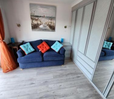 Galmpton Apartment | Seaspot is a 1 bed annex ground floor apartment at stunning Broadsands Beach nr Brixham!