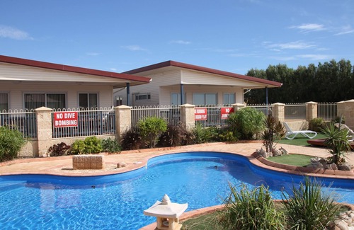 Dongara RV Rental | Seaspray Beach Holiday Park