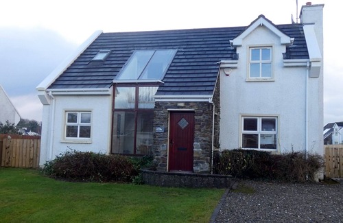 Rathmullan House | Seaspray cottages is a 3 minute walk from a sandy beach and village