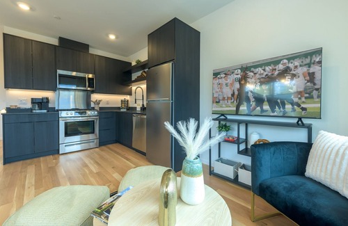 Wallingford House | Seattle Charm|Near University|3 BR|W&D|WIFI