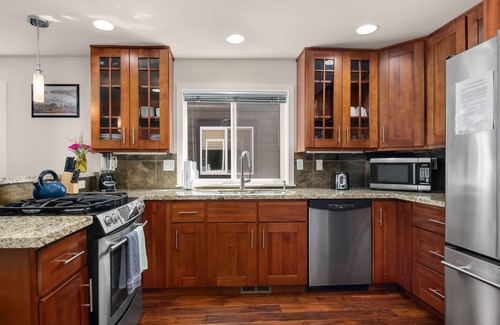 Mann House | Seattle Vacation Home - The Port