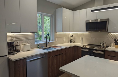 High Point House | Seattle Vacation Home - The Newsroom