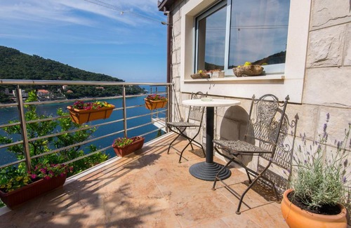 Babin Kuk Apartment | Seaview apartment Laura
