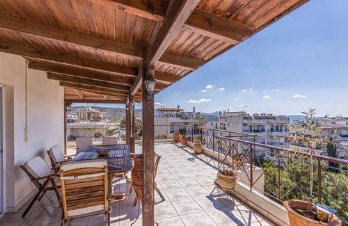 Varkiza Apartment | SeaView apt in Varkiza steps to Beach with Parking