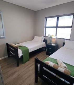 Olifantskop Apartment | Seaview at 77 Nivica