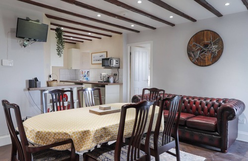 Hopeman House | SEAVIEW AT THE DOOCOT, pet friendly, with open fire in Hopeman