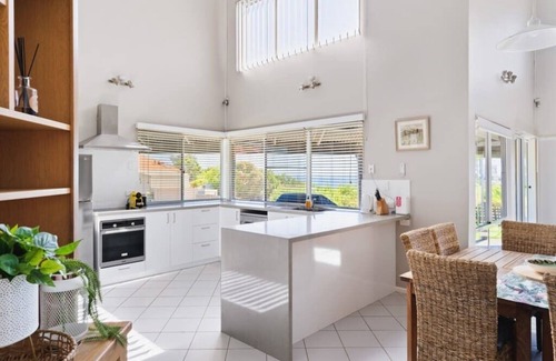Shire Of Capel House | Seaview Residence by Peppy Beach Retreats®, Residence