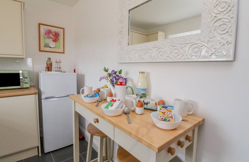 Lochgilphead Cottage | SEAVIEW-BARSLOISNACH COTTAGE, family friendly in Kilmartin