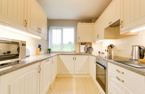 Broadstairs Apartment | Seaview - Cheviot Court
