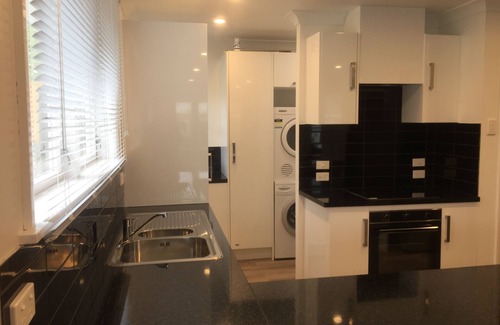 Picton House | Seaview Crescent Holiday Home 4 Bedroom