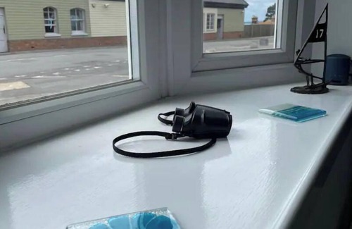 Hill Head Apartment | Seaview dog friendly ground floor flat 1 min to beach sleeps 4