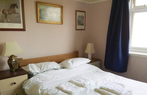 Onchan House | Seaview Family friendly house