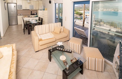 Papadhianika House | SeaView flat few meters from the Beach