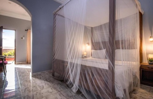 Ghanatown Hotel | Seaview Gardens Hotel