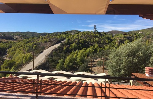 Agii Theodori Villa | Seaview Hilltop Villa/wi-fi, A/c, Near Beach & Ancient Sites Only 45' to Athens