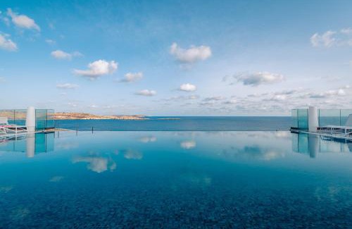 Qawra Hotel | Seaview Hotel - Adults Only 16 Plus