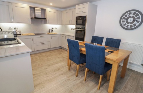 Llanfairfechan Cottage | SEAVIEW HOUSE, country holiday cottage in Llanfairfechan