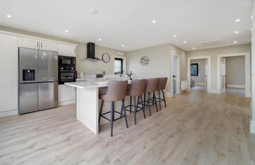 Burnfoot Apartment | Seaview Lodge Apartment 'Sleeping 4 Guests'