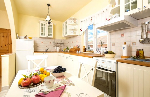 Vrboska Apartment | SeaView Luxury Apartment *Villa Madalena* On The Entire Upper Floor of a Villa