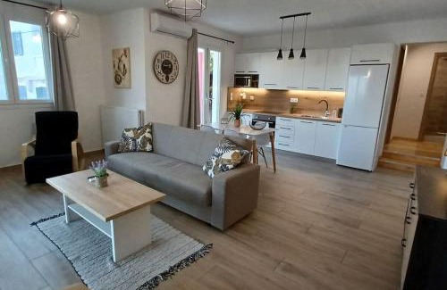 Mytilene Apartment | Seaview Luxury Apartment with private parking