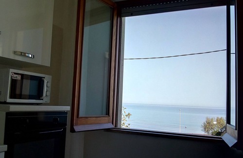 Alcamo Marina House | Seaview modern holiday home in NW Sicily - air conditioning, Wi-Fi, parking, bbq