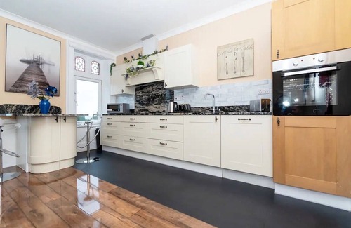 South Shields Apartment | Seaview Retreat - Breathtaking coastal views, 2 bedroom apartment