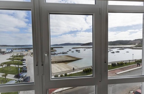 Muxia Apartment | Seaview studios gallery window Muxia/Seaview studios gallery window Muxia