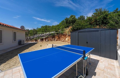 Ripenda Kosi Villa | Seaview Villa Mare Visum in a peaceful location