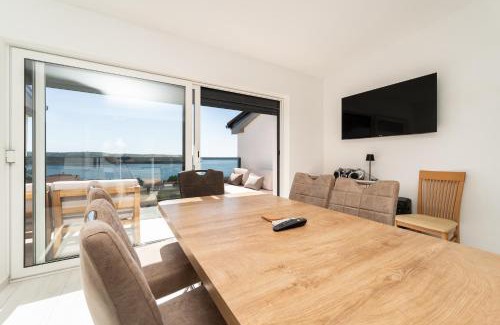 Rtina House | Seaview Villa Summer with private pool & garden