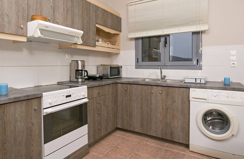 Nea Styra Villa | Seaview VillanOnly 100 meters from the beach and with ulimited sea view.