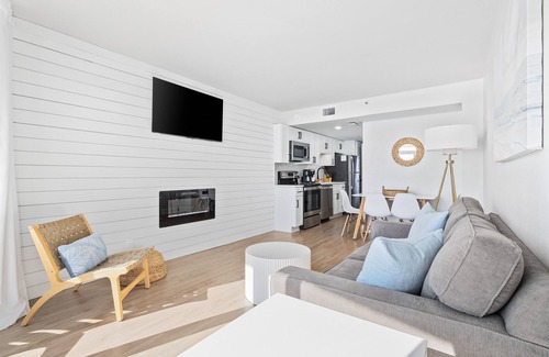 Arcadian Shores Condo | Seawatch Oceanfront Resort Lazy River Tiki Bar Hot Tubs