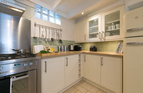 St Ives Cottage | Seawater cottage in beautiful St Ives with car parking
