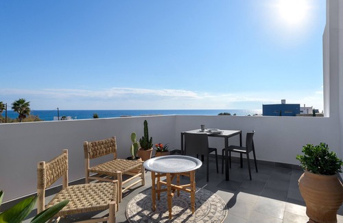 Lahania Villa | Seawater Villa