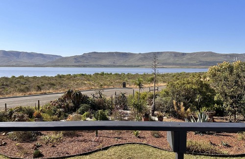 Fisherhaven House | Seaway Sunsets Relax & Enjoy the calmness with Lagoon & Sea views