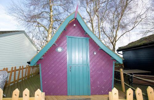 Fridaythorpe Apartment | Seaways glamping, Copper Beech