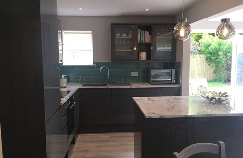 Sutton-on-Sea House | Seaways Holiday Cottage - 3 bed, 2 bath, dog friendly bungalow near beach