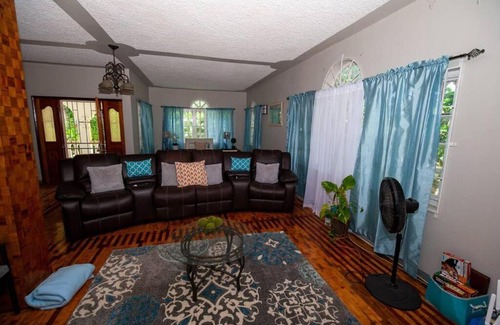 West End Villa | Seawest Cottage